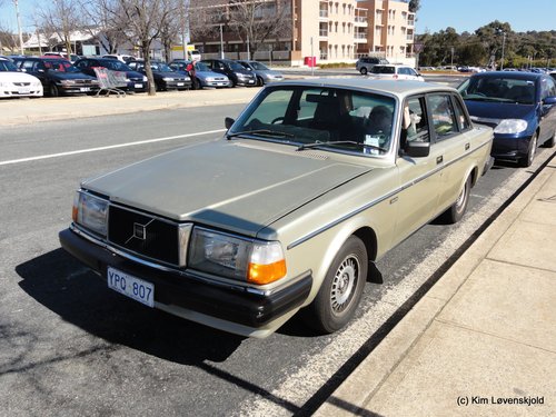 Volvo 240 GL