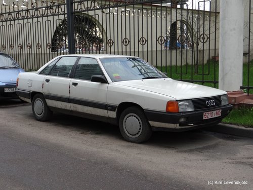 Audi 100