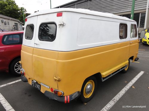 1964' Morris J4