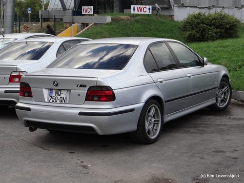 BMW E39 5-series
