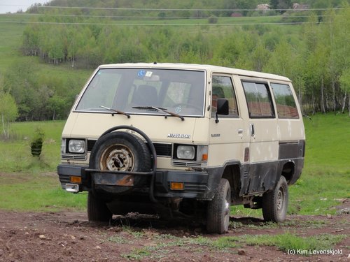 Mitsubishi L300