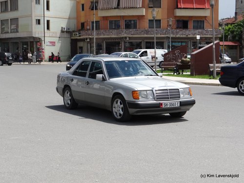 Mercedes W124