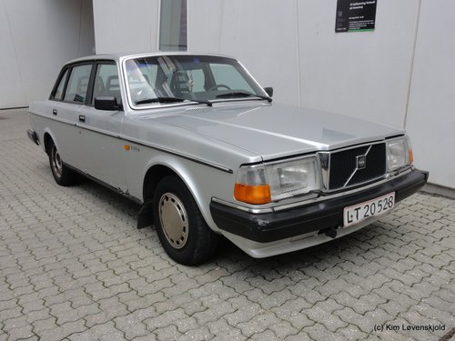 1985' Volvo 240 GL LT20528