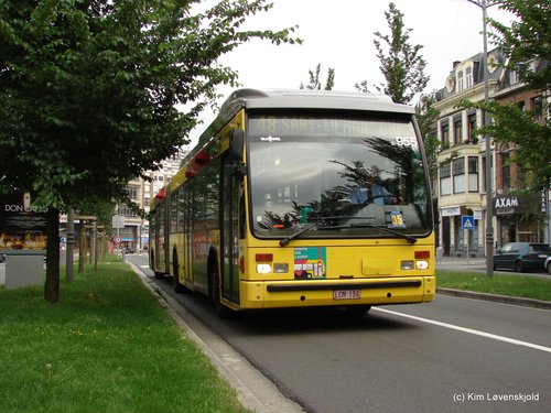 2003' Van Hool AG330