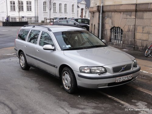 2002' Volvo V70 (MY03)