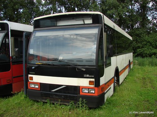 Volvo B10M Den Oudsten B88