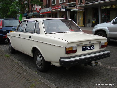1974' Volvo 144 DL