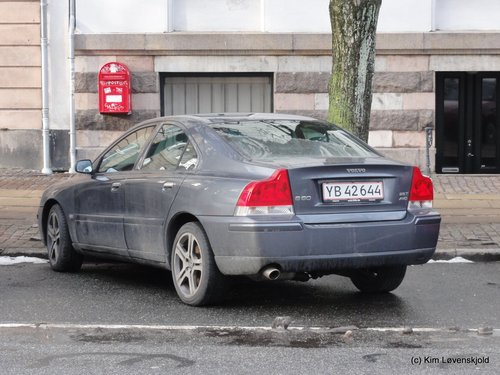 2005' Volvo S60 2,5T AWD