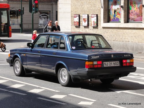 1988' Volvo 240 GL