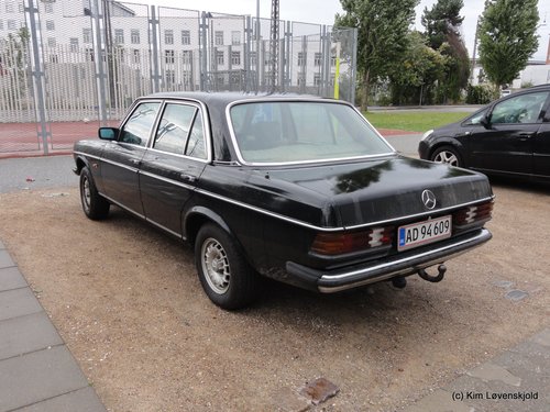 1983' Mercedes 230E