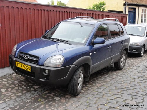 2004' Hyundai Tucson van