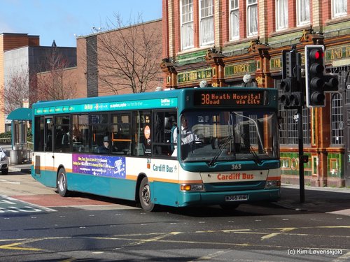 2000' Dennis Dart SLF Plaxton