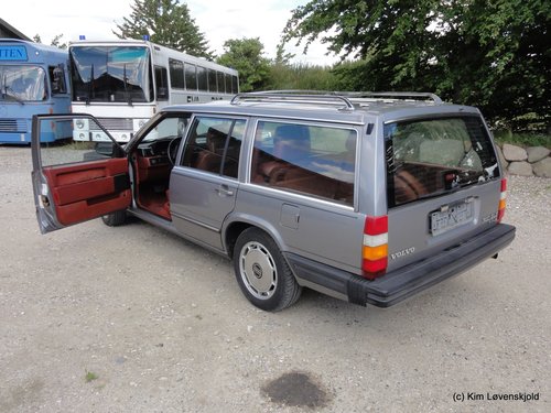 1989' Volvo 740 GLE (US model) 16V