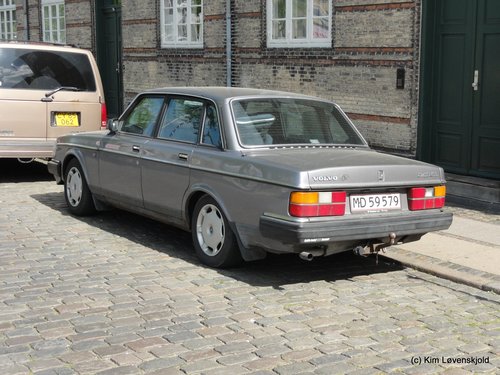 1986' Volvo 240 GL