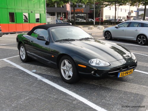 Jaguar XK8