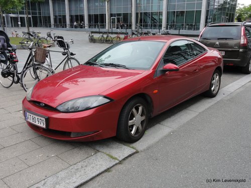 2000' Ford Cougar