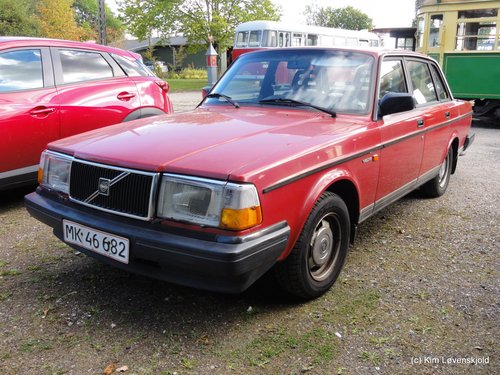 1986' Volvo 240 DL