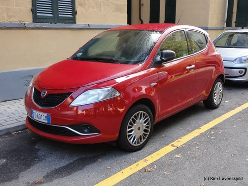 Lancia Ypsilon