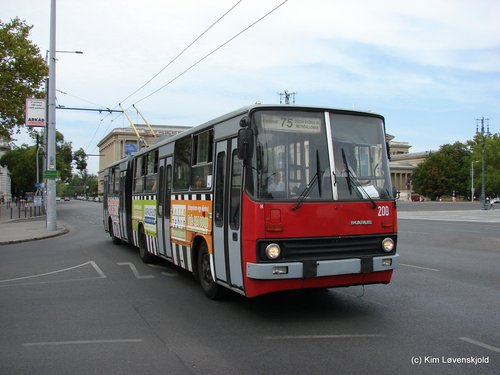 Ikarus 280