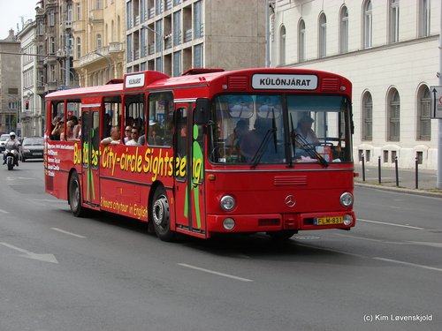 Mercedes O305