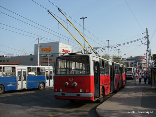 Ikarus 280T