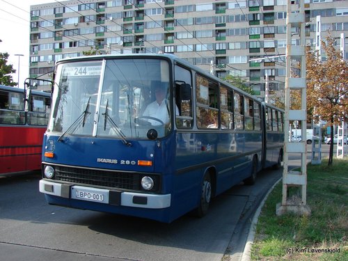 Ikarus 280