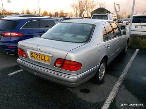 1998' Mercedes E240