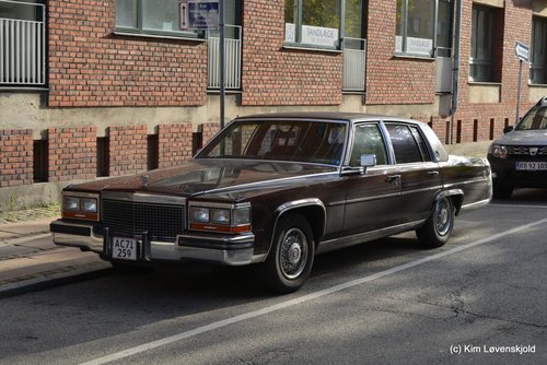 1987' Cadillac Brougham