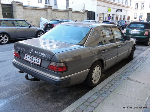 1989' Mercedes 300E