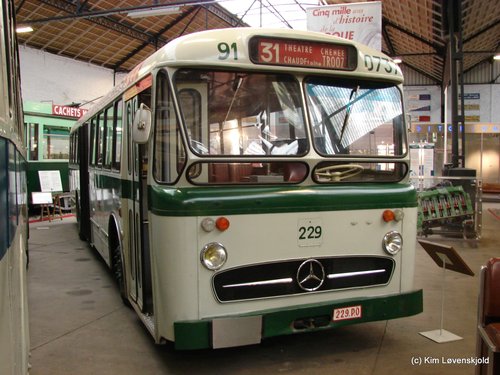 Mercedes O317