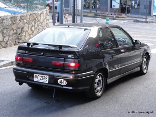 Renault 19