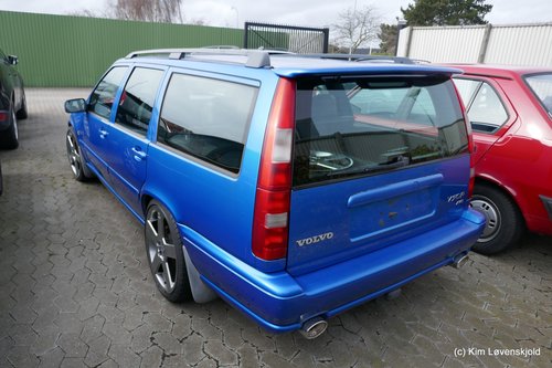 Volvo V70R AWD