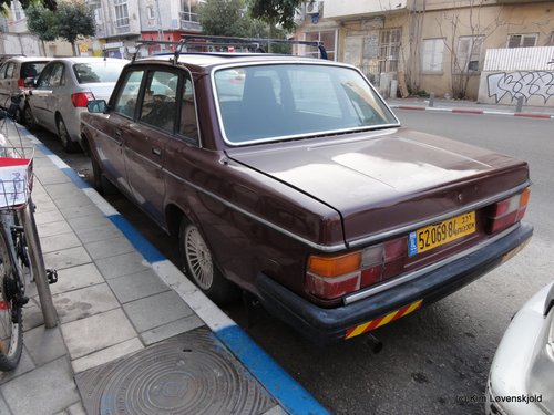 1983' Volvo 240