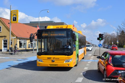 2019' Yutong E12LF (ZK6128BEVG)