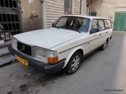 1987' Volvo 240 GL