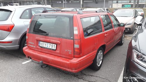 1999' Volvo V70 2,4 (MY00)
