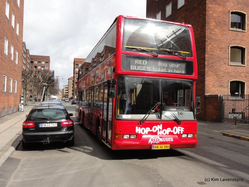 2001' Volvo B7LT East Lancs