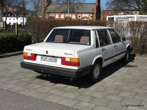1987' Volvo 740 GL