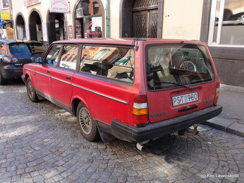1993' Volvo 240 GL