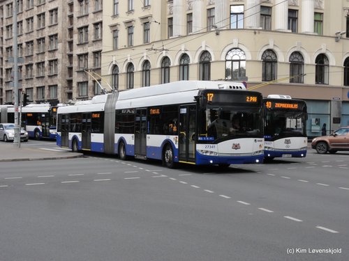 Solaris Trollino 18