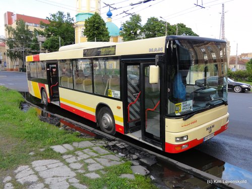 1998' MAN NÜ263