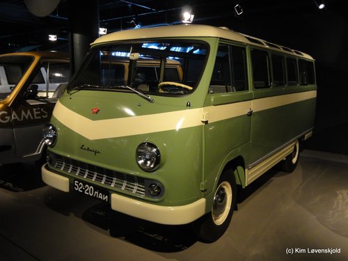 1963' RAF 977E