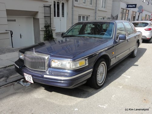 1995' Lincoln Town Car