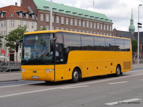 Van Hool T9