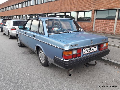 1987' Volvo 240 GL