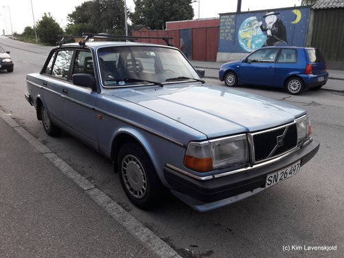 1987' Volvo 240 GL