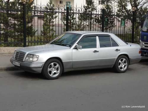 Mercedes W124