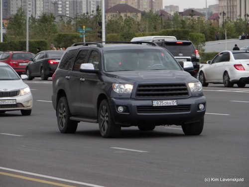 Toyota Sequoia