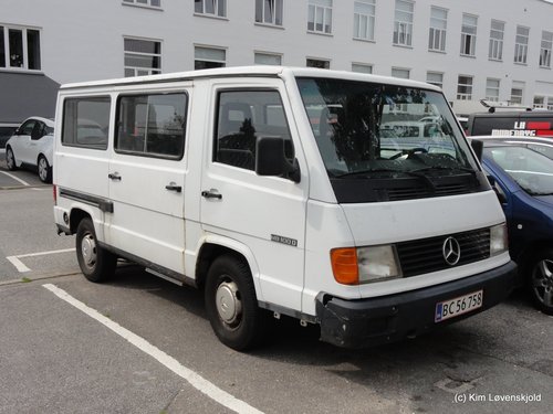 1994' Mercedes 100D