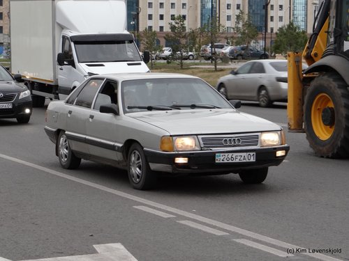 Audi 100